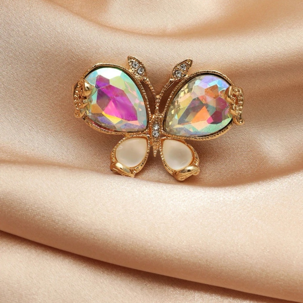 π¦ Lovely Metallic Iridescent Rhinestone Butterfly Adjustable Ring π¦ - Picture 2 of 3
